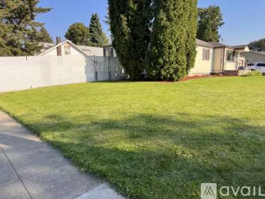 Main picture of 2807 S Freya St