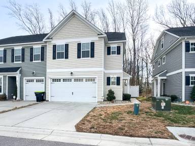 Main picture of 648 Revival Ln