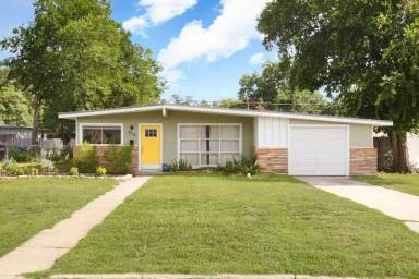 Main picture of 518 Brightwood Pl