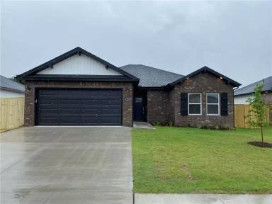 Main picture of 221 Williams Ct