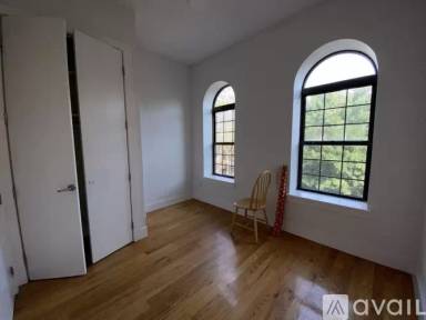 Main picture of 1357 Hancock St