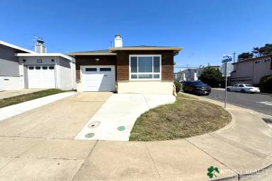 Main picture of 98 Huntington Dr