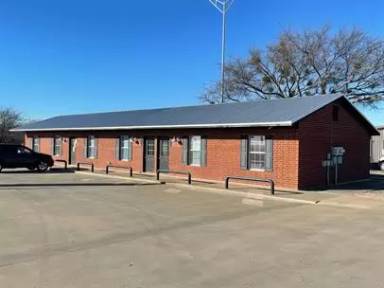 Main picture of 3012 S Highway 174
