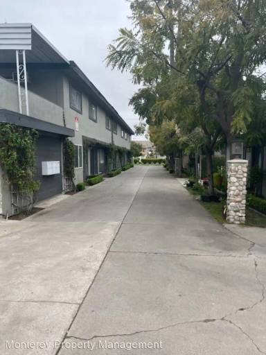 Main picture of 5812 Western Ave