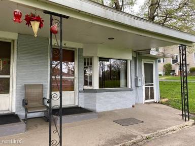 Main picture of 8036 Lake Shore Dr