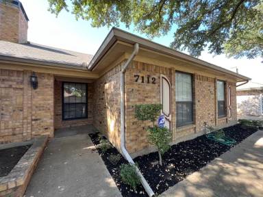 Main picture of 7112 Fuller Cir