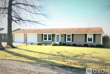 Main picture of 5004 Charlotte Ave