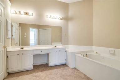 Main picture of 11017 Knoxville Ln