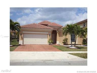 Main picture of 13847 SW 52nd St