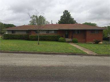 Main picture of 1400 Robin Dr