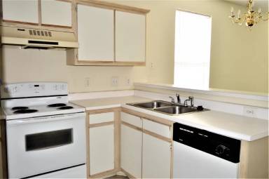 Main picture of 468 River Oaks Dr