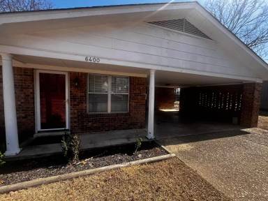 Main picture of 6400 Windhill Dr