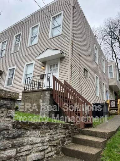 Main picture of 2266 Loth St