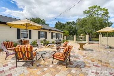 Main picture of 13042 Tarpon Springs Rd