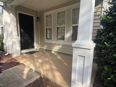 Main picture of 18429 Streamline Ct