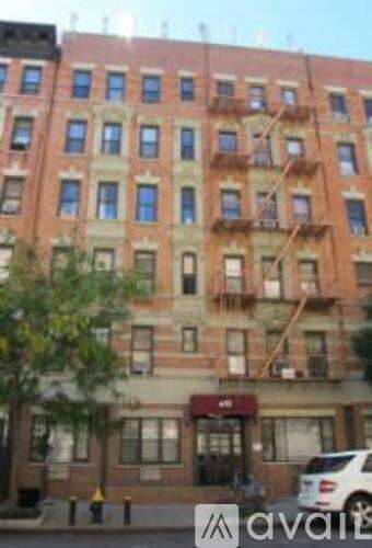 Main picture of 416 E 13th St
