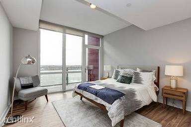 Main picture of 100 Commerce Ln