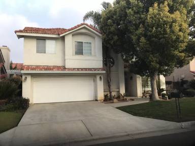 Main picture of 374 E Marwood Ln