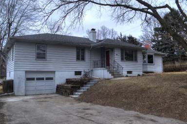 Main picture of 6750 Western Ave