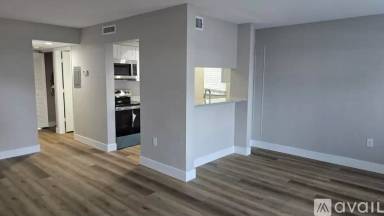 Main picture of 1915 Maravilla Ave
