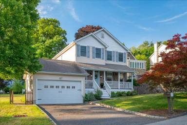 Main picture of 14 Woodale Pl
