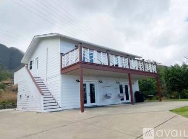 Main picture of 118 E Huapala Pl