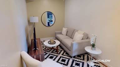 Main picture of 402 Centre St