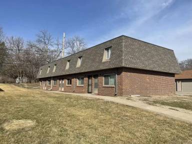 Main picture of 823 N 2nd St