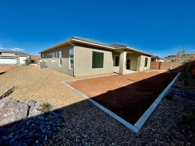 Main picture of 3992 E Cerro Way