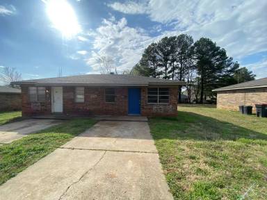 Main picture of 207 N 37th St