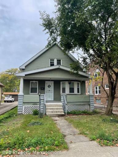 Main picture of 3630 E 149th St