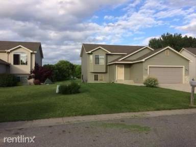 Main picture of 605 Colodoro Ln