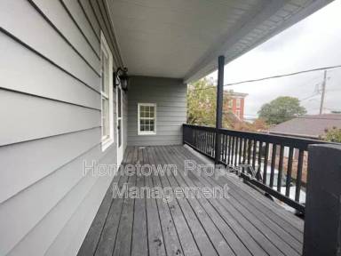 Main picture of 406 N Front St