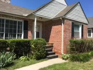 Main picture of 1015 E 36th Pl