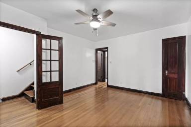 Main picture of 334 19th St NE