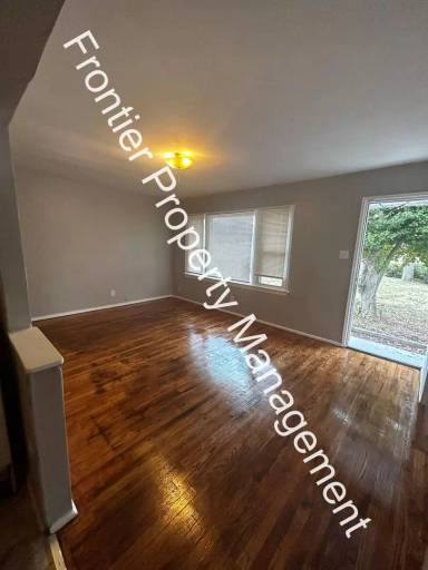 Main picture of 8433 1st St