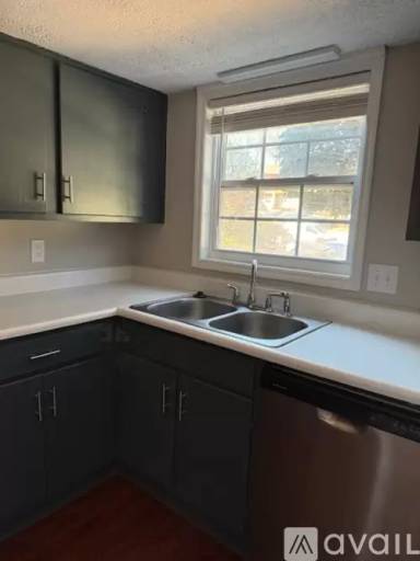 Main picture of 1718 Wynndowne Trl SE