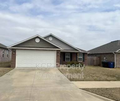 Main picture of 8111 Regency Way