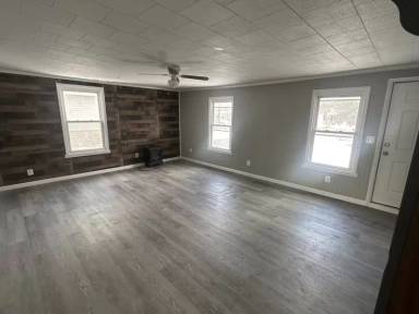 Main picture of 7347 Waldman Ave
