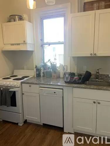 Main picture of 1189 Commonwealth Ave