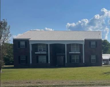 Main picture of 527 Highway 145 N