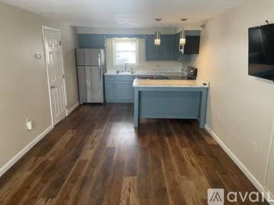 Main picture of 844 State St