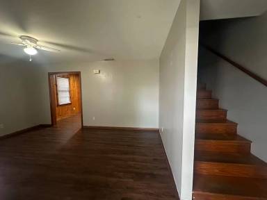 Main picture of 1445 E Lafayette St