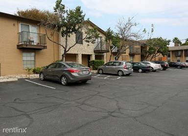 Main picture of 7201 Hart Ln