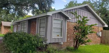 Main picture of 10935 Gulfdale Dr