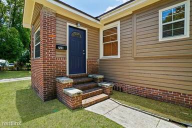 Main picture of 728 Acosta St