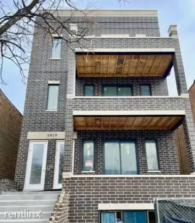 Main picture of 4819 N Ashland Ave
