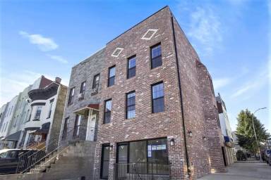 Main picture of 1340 Bushwick Ave
