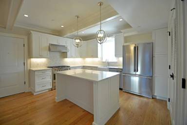 Main picture of 200 W Wayne Ave