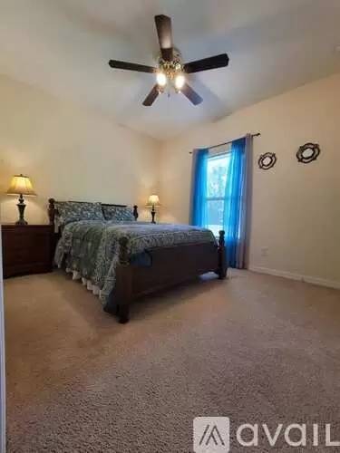 Main picture of 141 Thrive Rd
